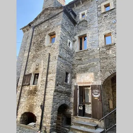 Casa Leandra Varzo