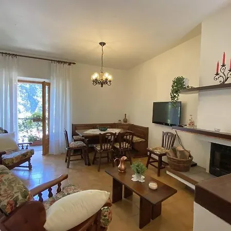 Casa Leandra Varzo